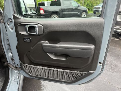 Used 2025 Jeep Wrangler Unlimited Sport S 4xe AWD/4WD image 12