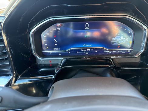 Used 2024 Chevrolet Silverado 1500 RST w/ Convenience Package II image 17