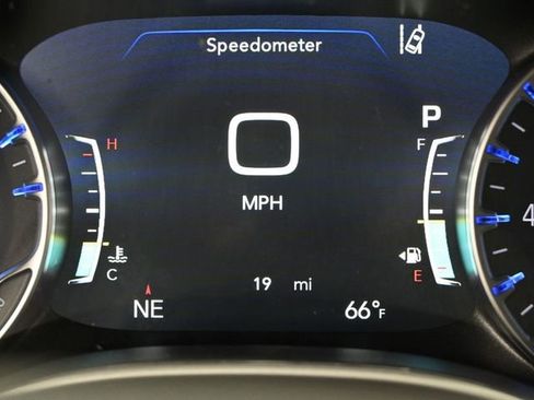 New 2026 Chrysler Pacifica Select image 29