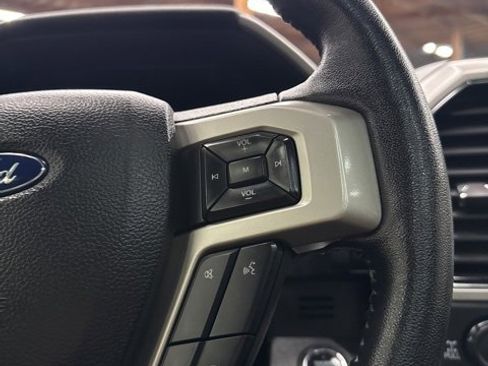 Used 2018 Ford F150 Lariat w/ Equipment Group 502A Luxury image 16