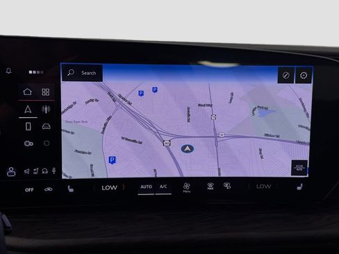 Used 2025 Audi Q5 Premium AWD/4WD image 12