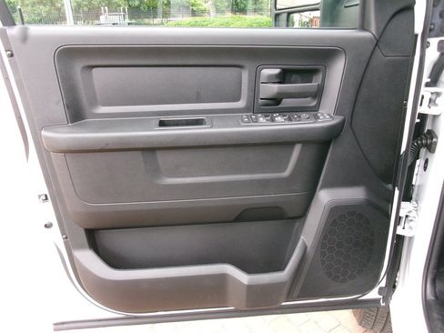 Used 2024 RAM 2500 Tradesman w/ Chrome Appearance Group AWD/4WD image 26