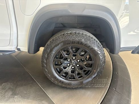 Used 2024 Chevrolet Colorado Trail Boss w/ Advanced Trailering Package AWD/4WD image 38