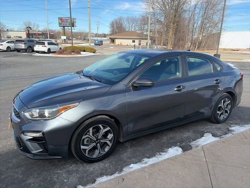 Used 2020 Kia Forte LXS image 3