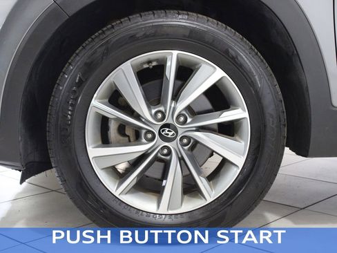 Used 2019 Hyundai Santa Fe SEL image 15