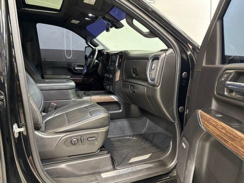 Used 2022 Chevrolet Silverado 3500 High Country w/ Z71 Off-Road Package image 56