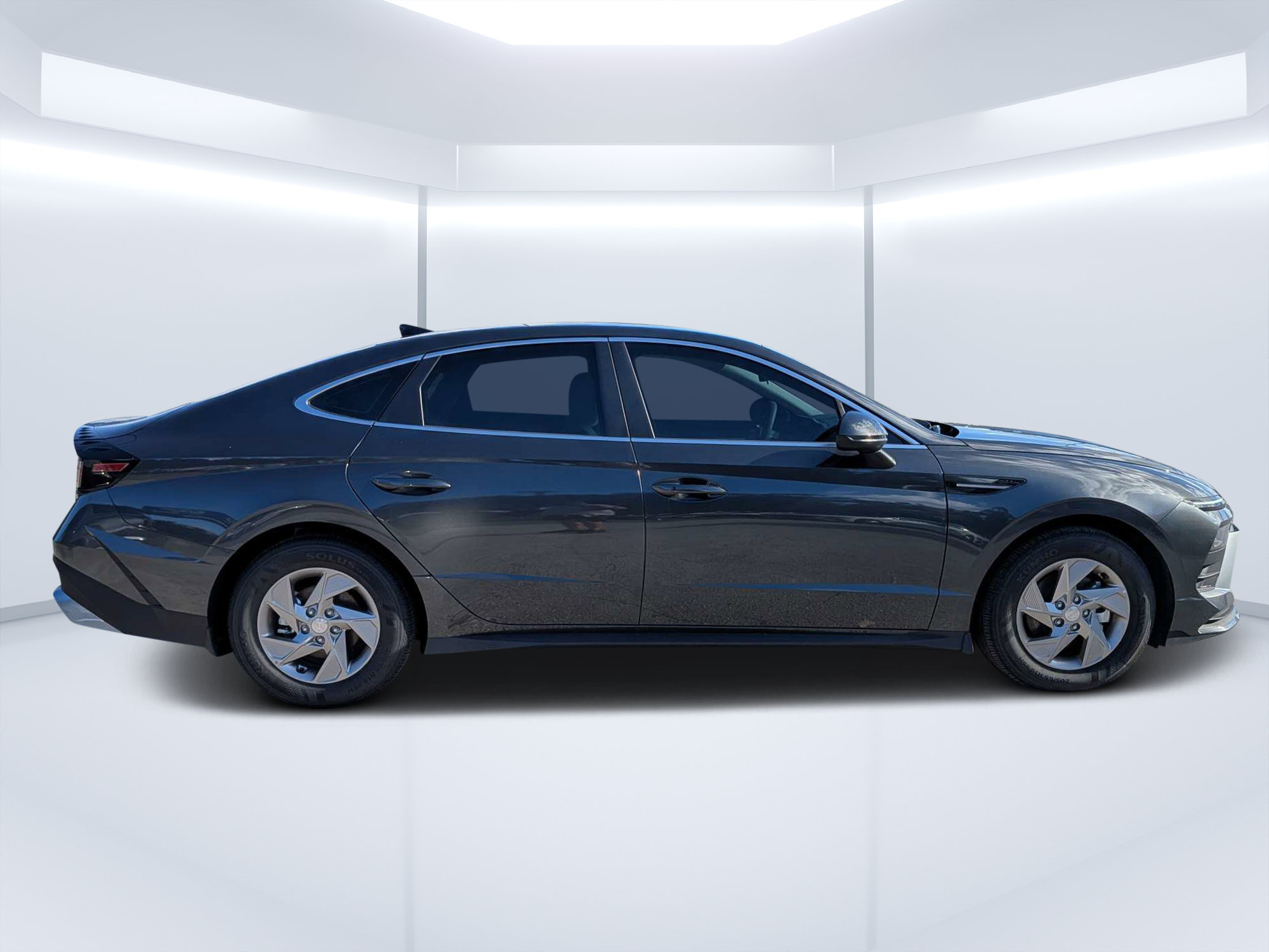 Certified 2026 Hyundai Sonata SE FWD image 2