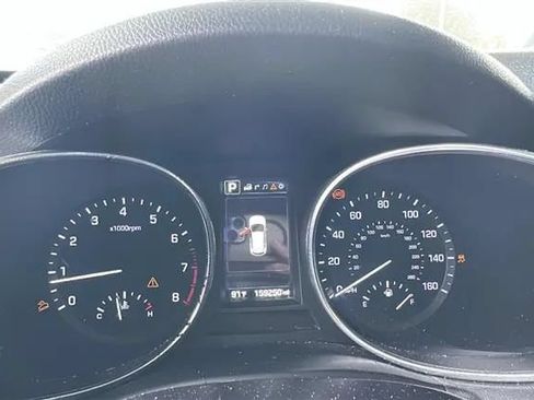 Used 2018 Hyundai Santa Fe Sport FWD image 7