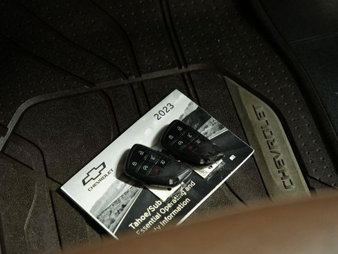 Used 2023 Chevrolet Tahoe High Country AWD/4WD image 28