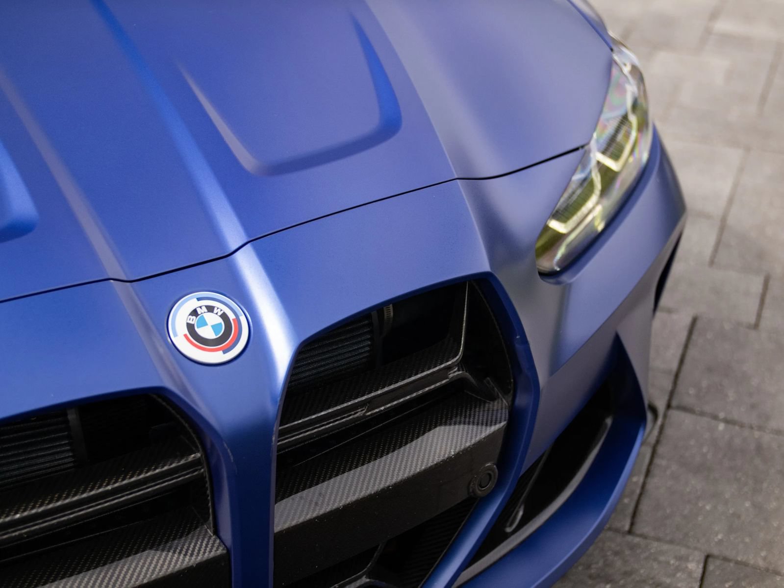 Used 2022 BMW M4 Competition w/ M Carbon Exterior Package RWD image 4