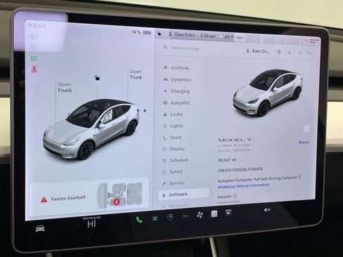 Used 2020 Tesla Model Y Long Range image 37