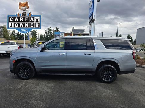 Certified 2023 Chevrolet Suburban LT image 2