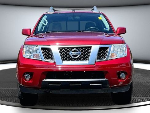 Used 2021 Nissan Frontier PRO-4X w/ Pro-4x Utility Package AWD/4WD image 2