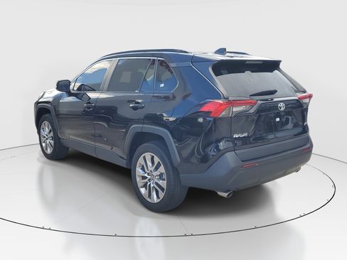 Certified 2023 Toyota RAV4 XLE Premium image 5