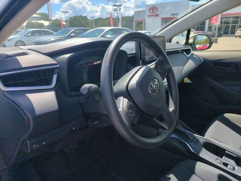 Used 2026 Toyota Corolla LE FWD image 15