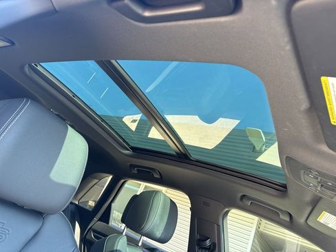 Certified 2025 Audi Q3 2.0T Premium w/ Convenience Package image 18