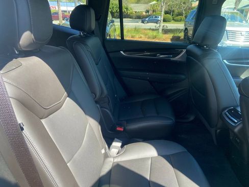 Used 2023 Cadillac XT6 Sport w/ Technology Package image 14