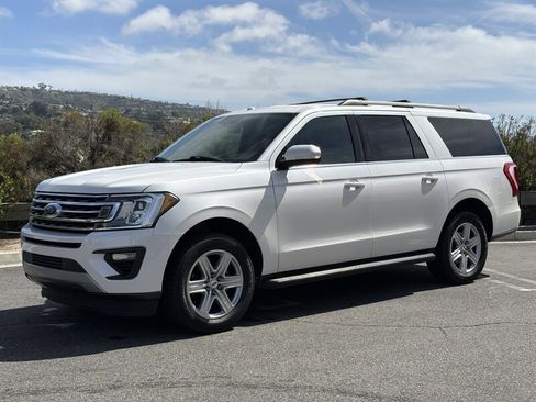 Used 2018 Ford Expedition Max XLT image 2