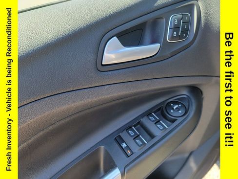 Used 2016 Ford Escape Titanium FWD image 11