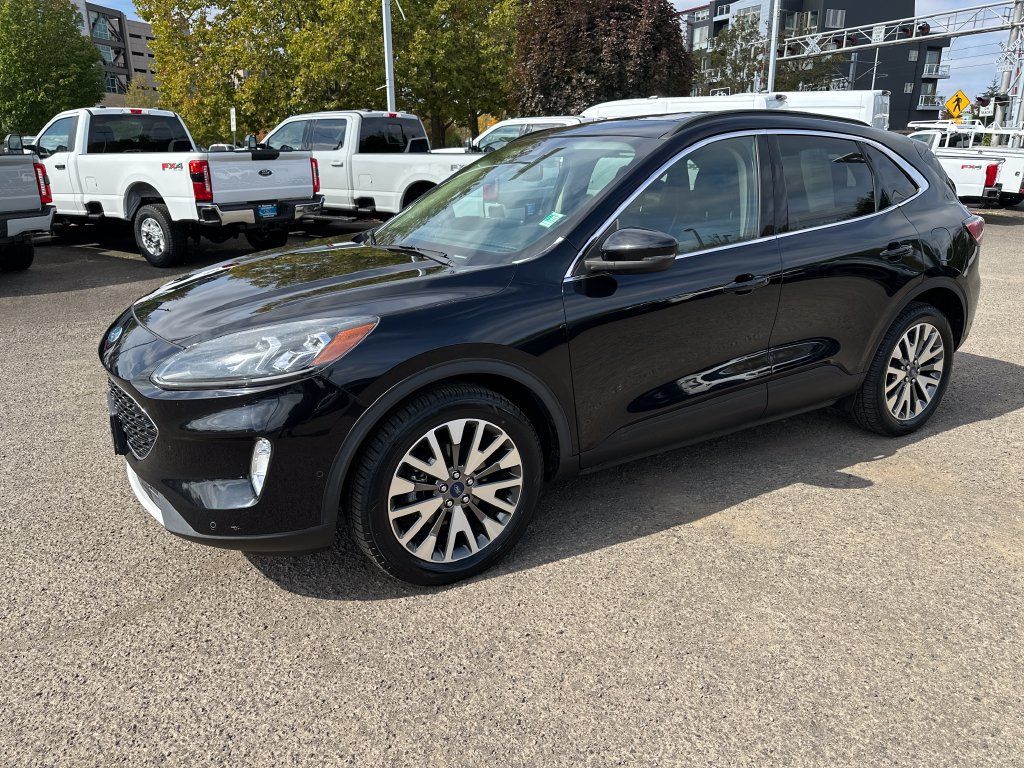 Used 2020 Ford Escape Titanium AWD/4WD image 2