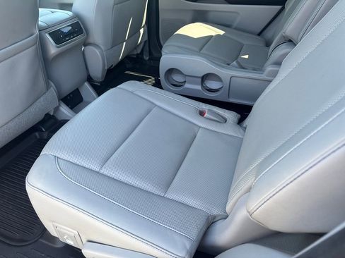 Certified 2018 Toyota Highlander Limited AWD/4WD image 30