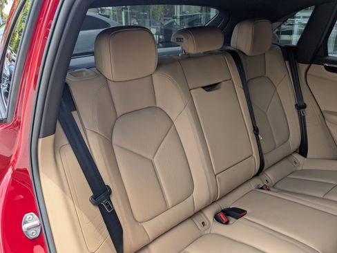 New 2025 Porsche Macan S image 26