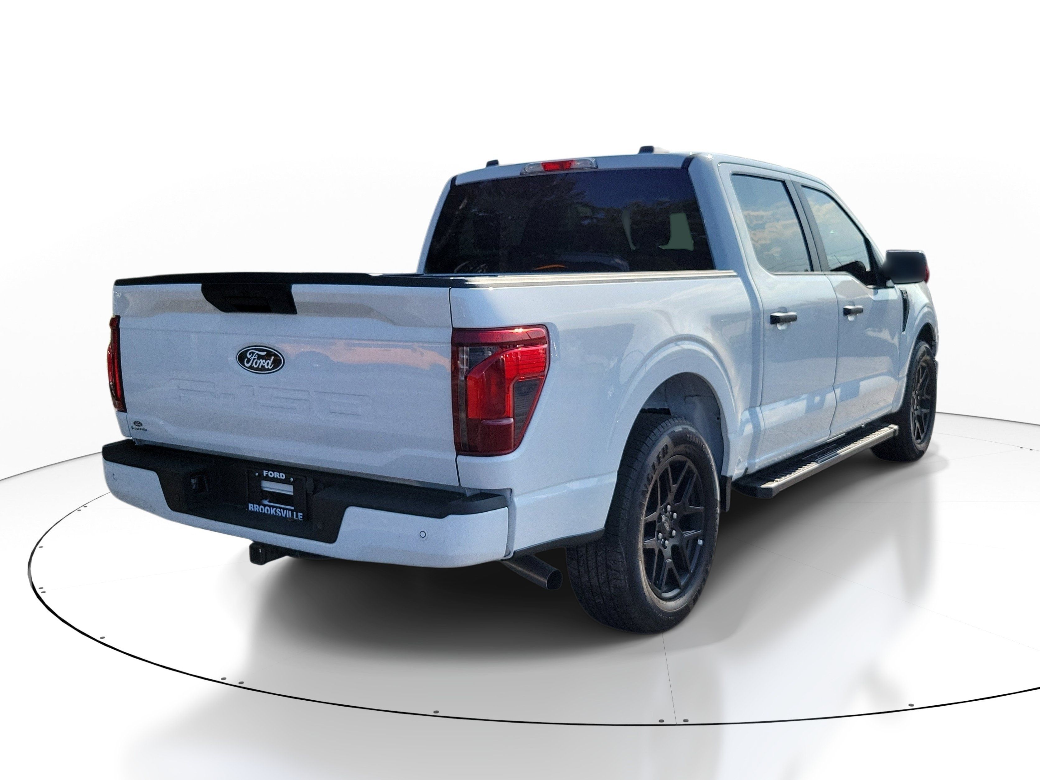 Used 2025 Ford F150 STX w/ STX Black Appearance Package RWD image 6