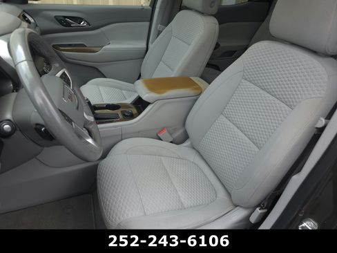 Used 2019 GMC Acadia SLE FWD image 10