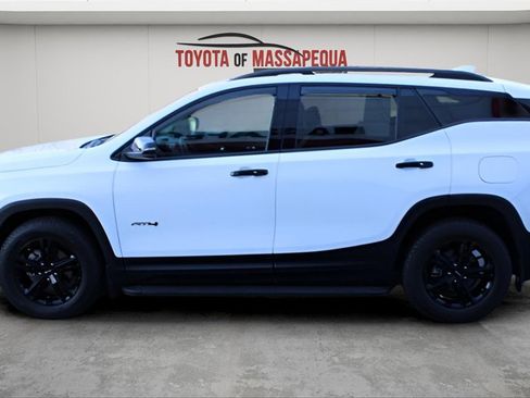 Used 2024 GMC Terrain AT4 image 2