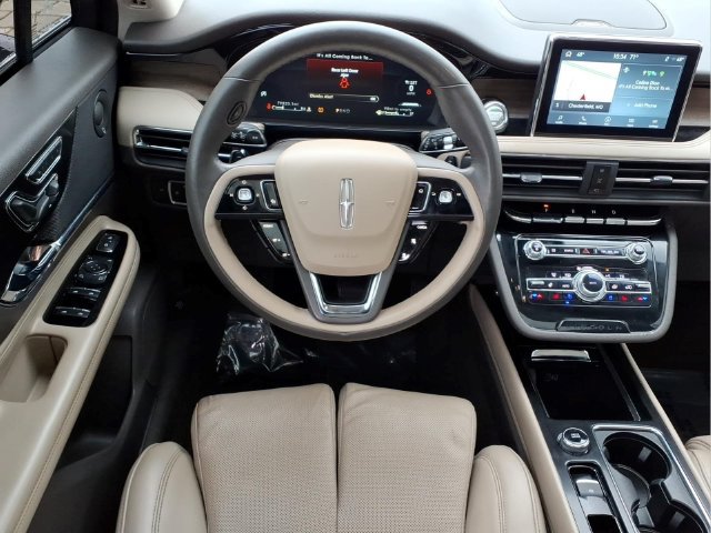 Used 2021 Lincoln Corsair Reserve w/ Equipment Group 201A AWD/4WD image 5