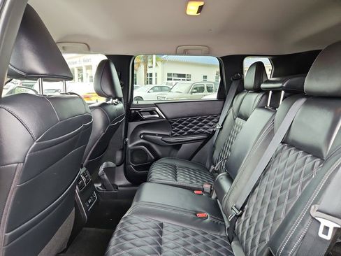 Used 2022 Mitsubishi Outlander SEL image 30