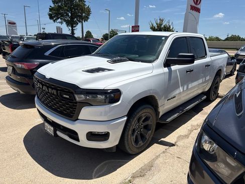 Used 2026 RAM 1500 Express AWD/4WD image 1