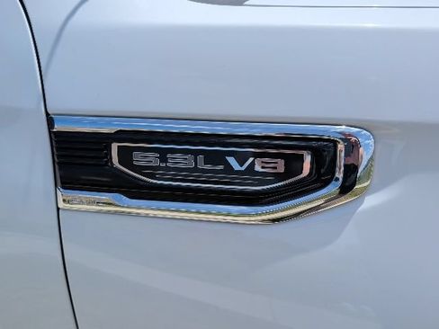 Used 2025 GMC Sierra 1500 SLT w/ SLT Premium Package AWD/4WD image 9