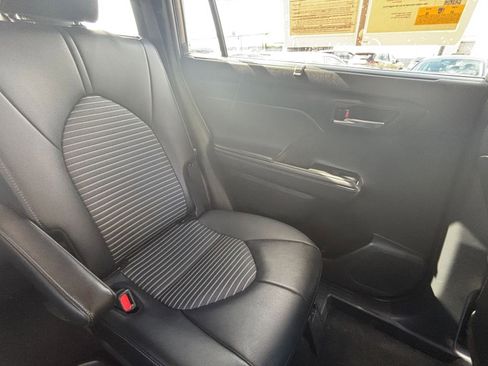 Used 2025 Toyota Highlander XSE AWD/4WD image 37