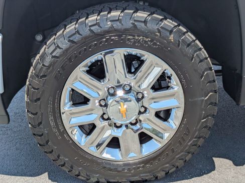 New 2026 Chevrolet Silverado 2500 High Country w/ Technology Package AWD/4WD image 32