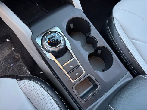 New 2026 Ford Escape SE w/ PHEV Premium Package image 15