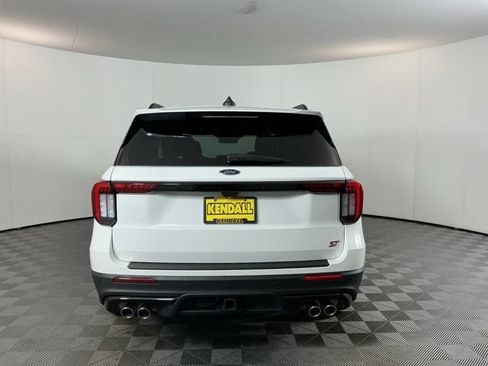 Certified 2025 Ford Explorer ST AWD/4WD image 6