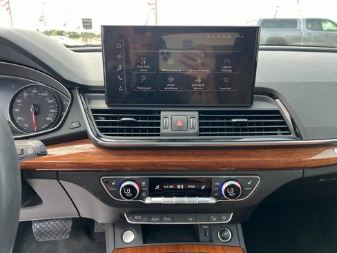 Used 2023 Audi Q5 2.0T Premium w/ Convenience Package AWD/4WD image 31
