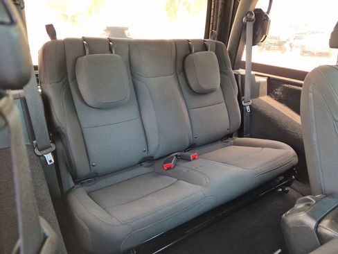 Used 2021 Jeep Wrangler Sport AWD/4WD image 20