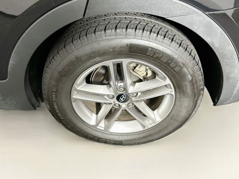 Used 2017 Hyundai Santa Fe Sport FWD image 11