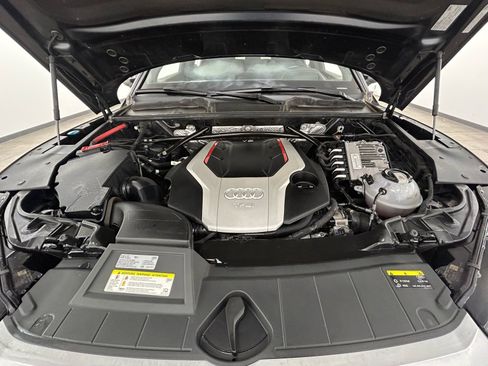 Used 2018 Audi SQ5 Prestige image 41