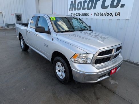 Used 2017 RAM 1500 Classic SLT image 7