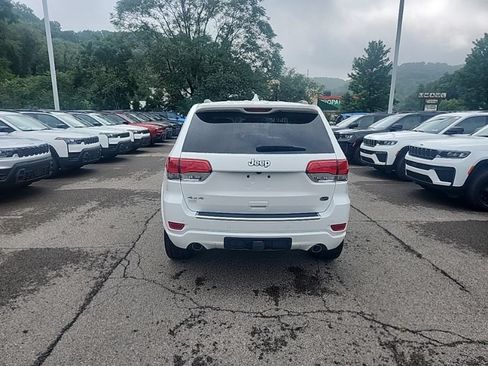 Used 2019 Jeep Grand Cherokee Overland AWD/4WD image 6