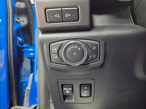 Used 2020 Ford F150 XLT w/ Equipment Group 302A Luxury AWD/4WD image 25