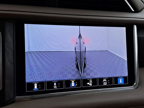 Used 2021 GMC Yukon Denali w/ Denali Premium Package image 30