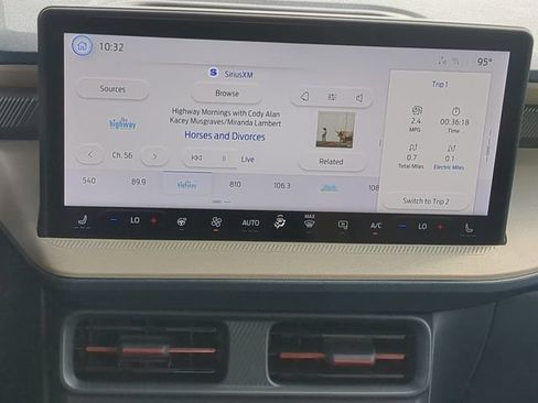New 2026 Ford Maverick Lariat AWD/4WD image 19
