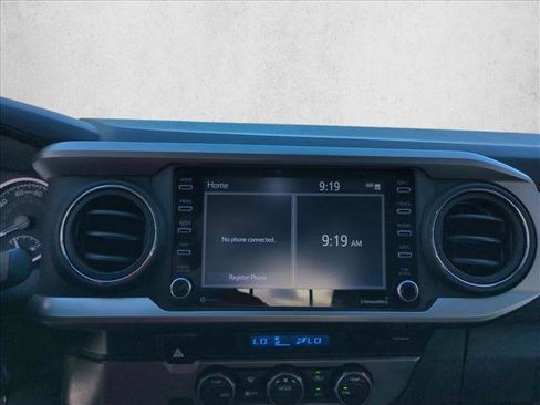 Used 2022 Toyota Tacoma SR5 RWD image 14