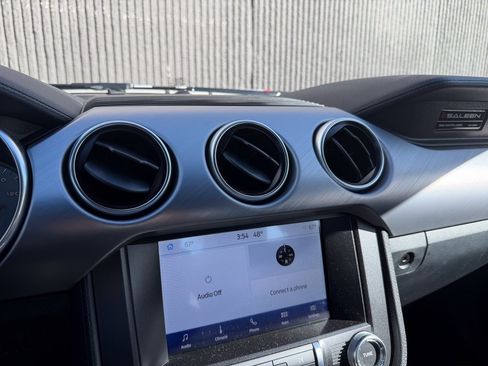 Used 2022 Ford Mustang GT Premium image 26