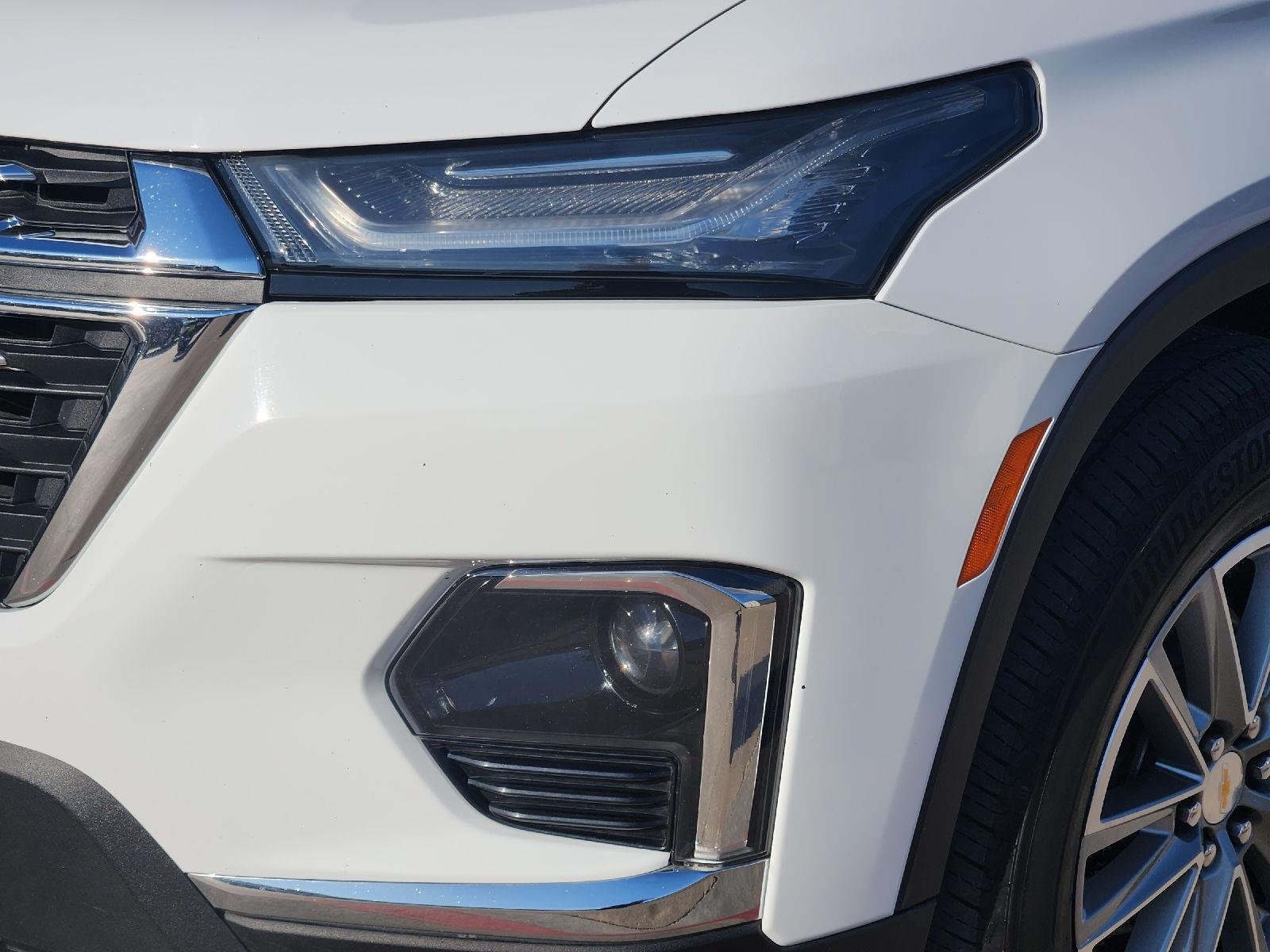 Used 2023 Chevrolet Traverse LT FWD image 8