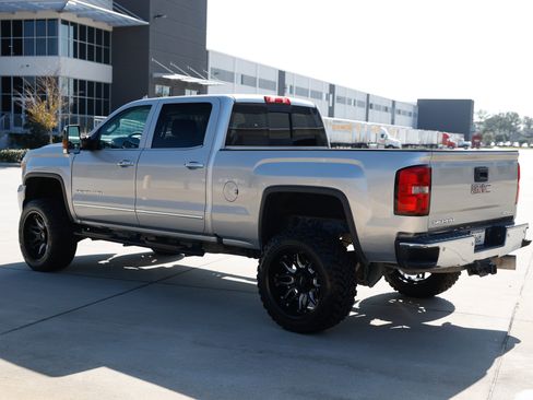 Used 2018 GMC Sierra 2500 Denali w/ Duramax Plus Package image 10